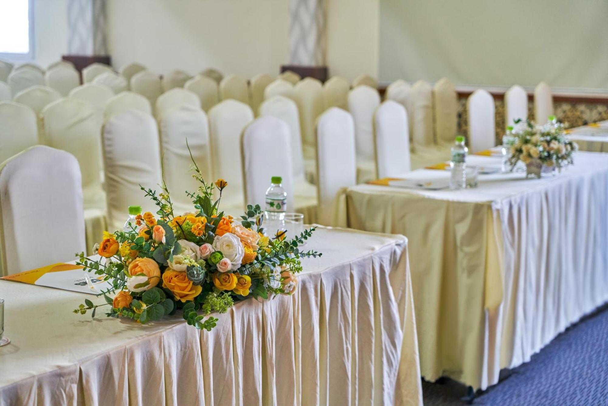 Bcons Riverside Hotel Binh Duong Thu Dau Mot Εξωτερικό φωτογραφία